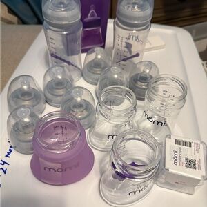 MOMI Purple and Clear Baby Bottle Set